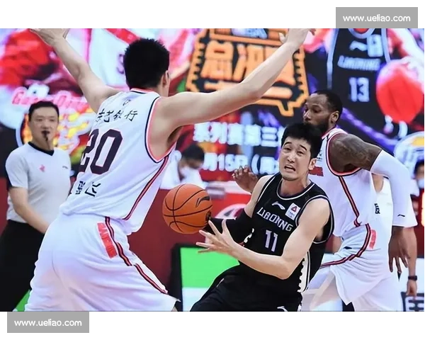 昨日篮球大战精彩回顾 球员表现突出比分紧张刺激 谁能笑到最后引人瞩目 - 副本 昨日篮球大战精彩回顾 球员表现突出比分紧张刺激 谁能笑到最后引人瞩目 - 副本